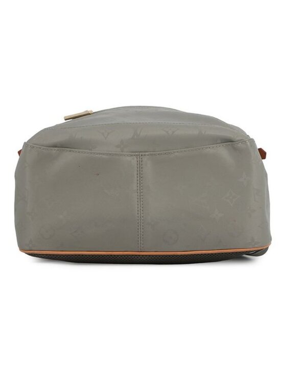 louis vuitton backpack monogram titanium pm grey 1874753 FASHIONPHILE This Backpack PM model is made from Monogram Titanium coated canvas Buy Louis Vuitton Discovery Backpack